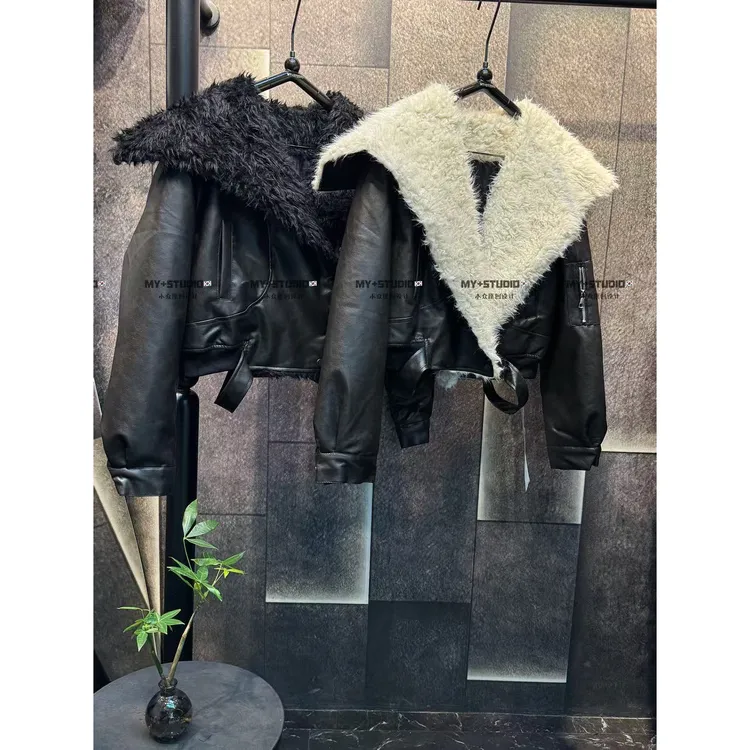 爆款洋气冬季大翻领高级大气皮毛一体机车外套网红小众