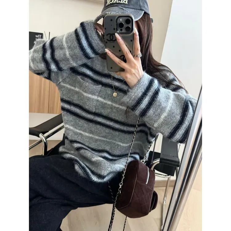 SP【苏菲小镇】幻彩羊驼毛撞色条纹毛衣女秋冬套头宽松圆领休闲毛衣