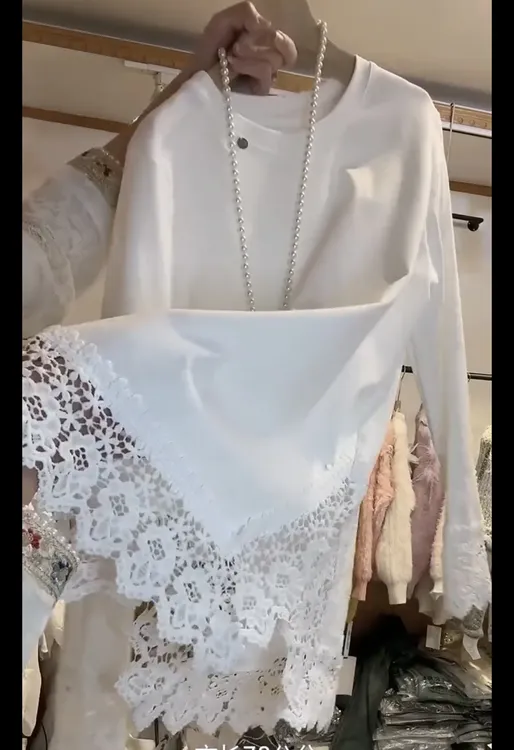 胖m蕾丝底摆拼接长袖T恤中长款遮肚小衫大码高级感简约显瘦上衣女