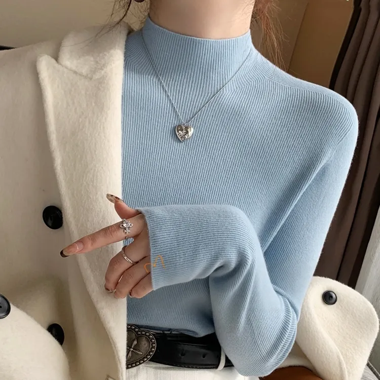 蓝色半高领针织打底衫女秋冬新款洋气修身内搭毛衣高级感长袖上衣