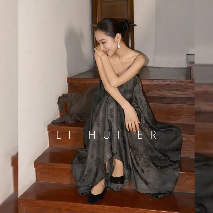 LiHuiEr李慧儿【萤火之森】秋冬款苔绿色吊带裙LL025811