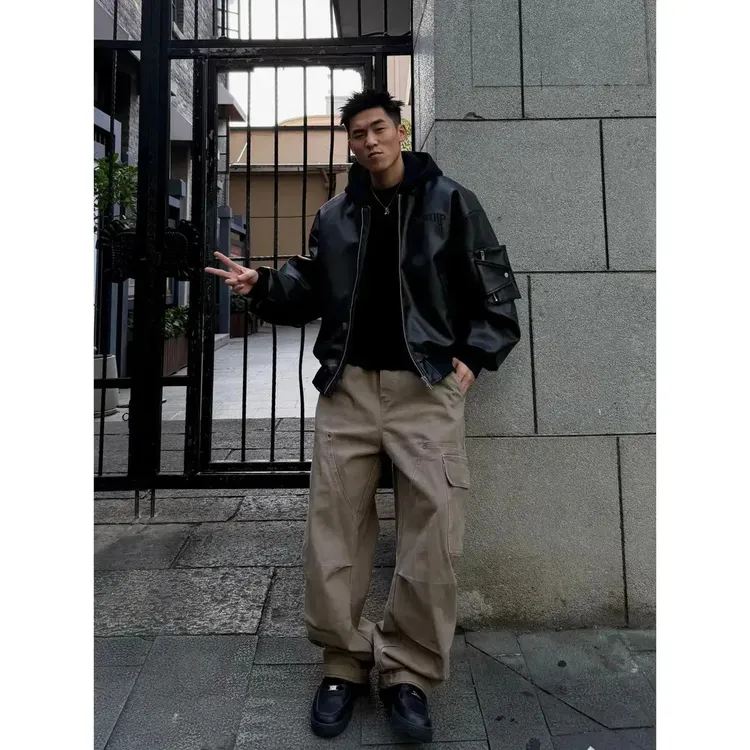 90白鸭绒冬季美式硬核皮衣羽绒服连帽可拆保暖设计感男上衣