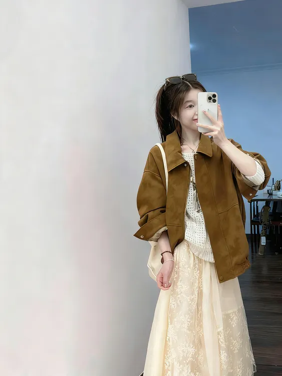 2025秋季美德拉复古翻领宽松上衣外套女网纱刺绣拼接不规则半身裙