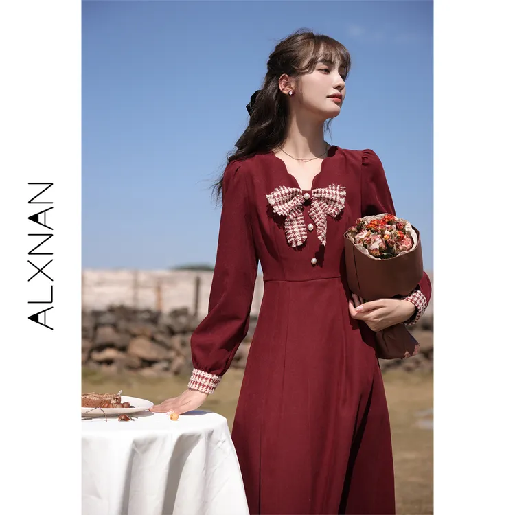 鹿向南《落日海棠》小香风蝴蝶结复古红色连衣裙女2025秋季长裙子