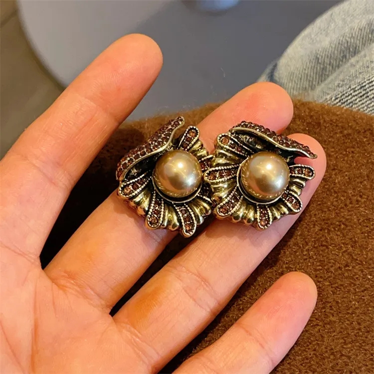 合金亚克力耳饰 复古宫廷风美拉德色珍珠耳环高级感新款做旧花朵