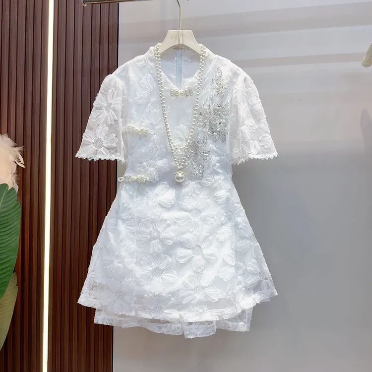 欧洲站2025新款夏季甜美钉珠工艺设计百搭时尚上衣+短裤两件套女
