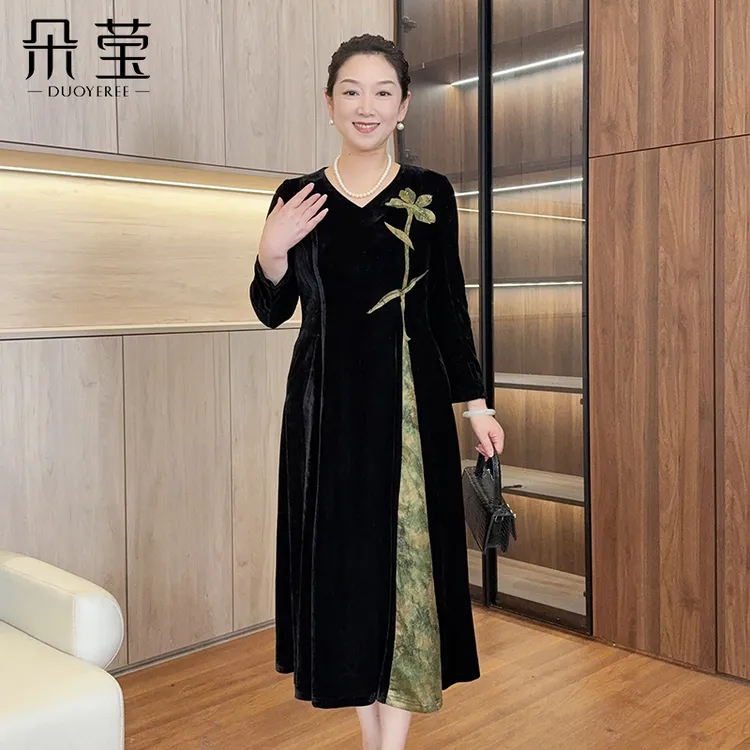 妈妈装秋季优雅新中式连衣裙中老年女时尚新款丝绒长裙ZX8529