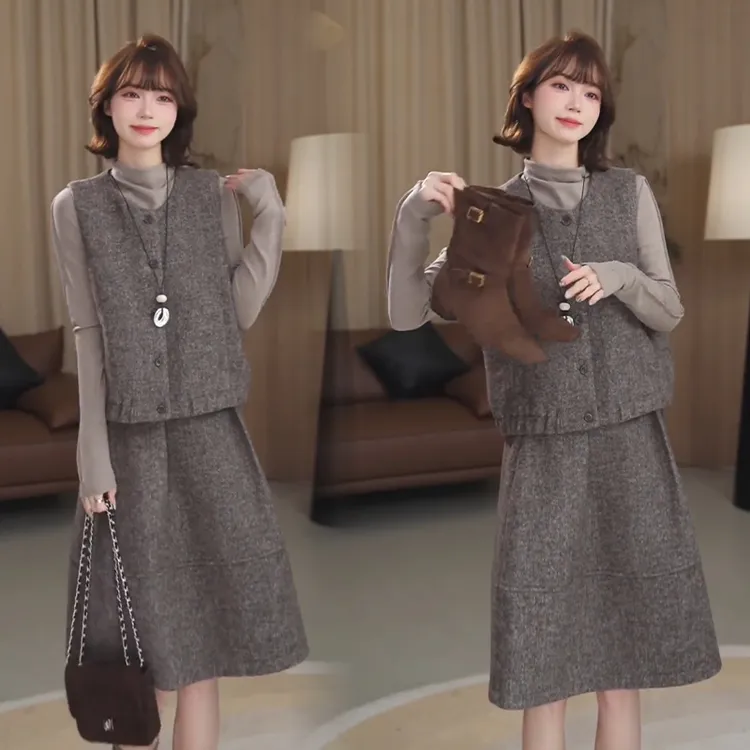 2025秋冬新款时尚显瘦气质网红高档套装女高级百搭宽松大码三件套
