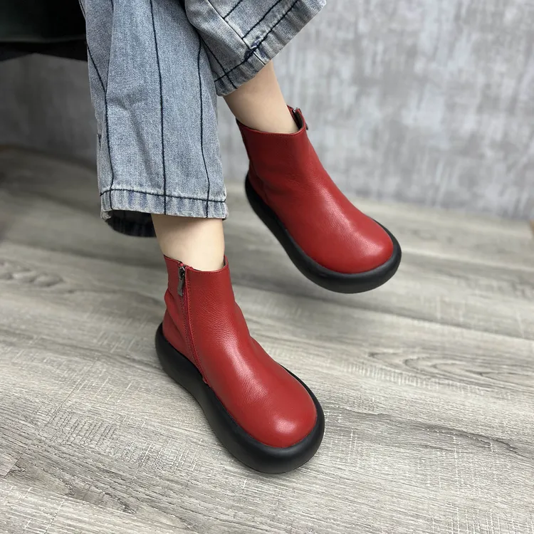 艺鞜2025年秋季新款真皮厚底侧拉链红色短靴松糕大圆头娃娃马丁靴
