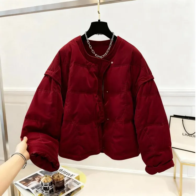 独特超好看外套2025冬装新款短款韩版酒红色棉服女小个子时尚棉衣