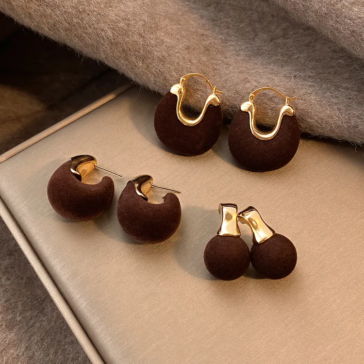 铜合金耳饰 复古美拉德丝绒耳环女款秋冬高级感气质耳钉独特耳饰