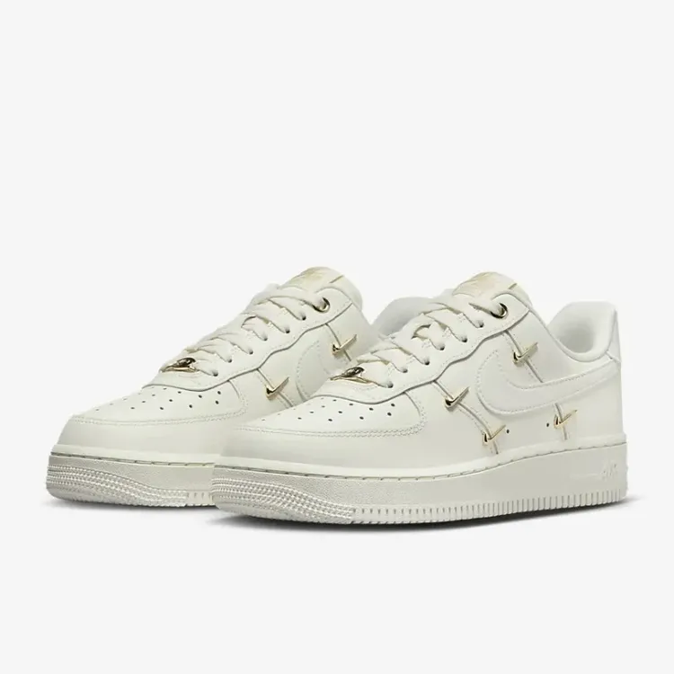 耐克女鞋Air Force 1四勾AF1空军一号低帮板鞋FV3654111
