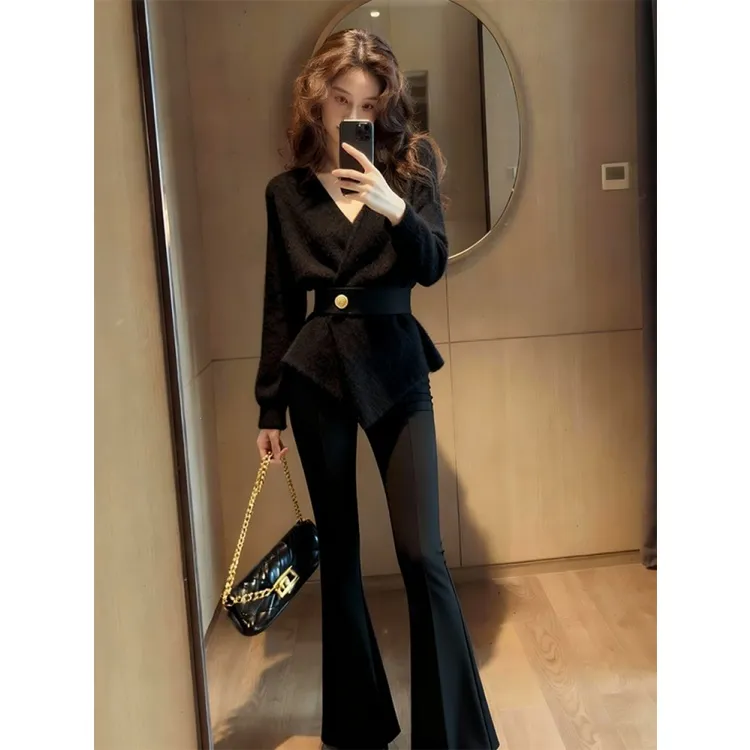 毛衣女款2025新款独特超好看气质名媛收腰小香风黑色针织外套秋冬