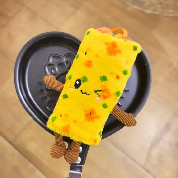 盐城鸡蛋饼毛绒玩具娃娃挂件趣味公仔创意文创旅游纪念品