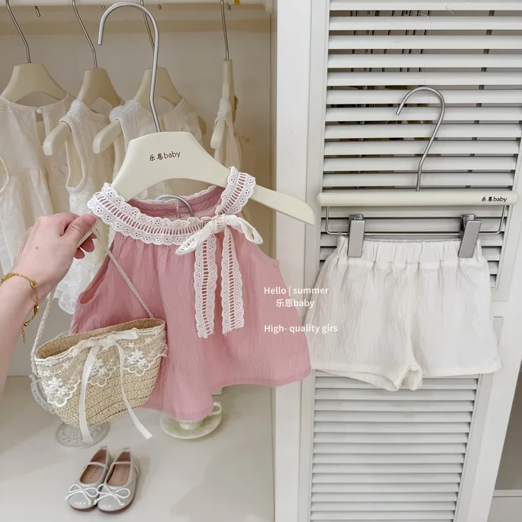 【乐恩童装】超元气！韩国女宝宝蕾丝边娃娃衫甜美公主短裤套装