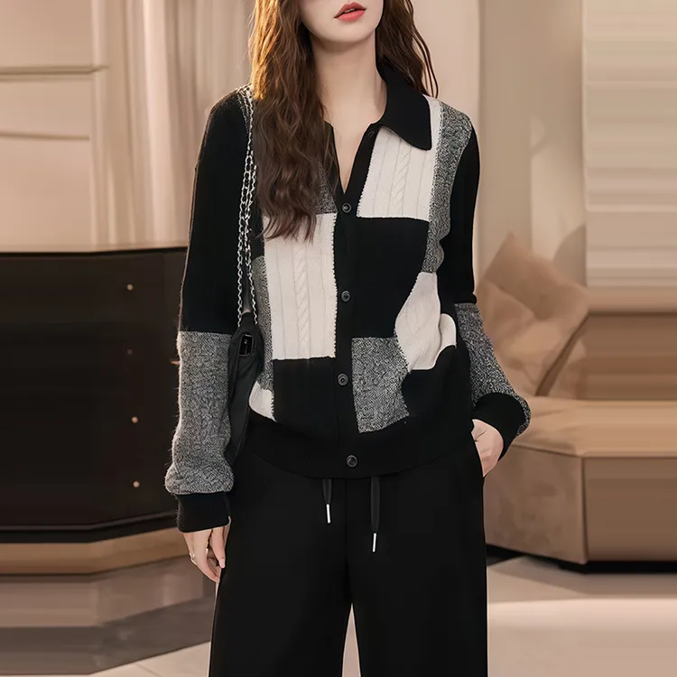 撞色秋冬时髦宽松针织开衫2025新款高级感宽松女装休闲风慵懒上衣