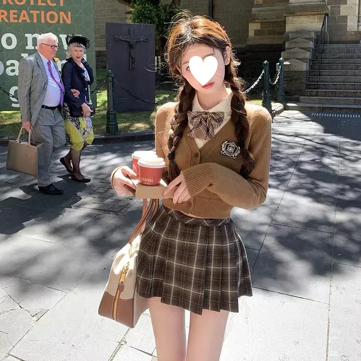 你的懒懒llan【藤校学妹】三色英伦学院风手工刺绣徽章制服套装女