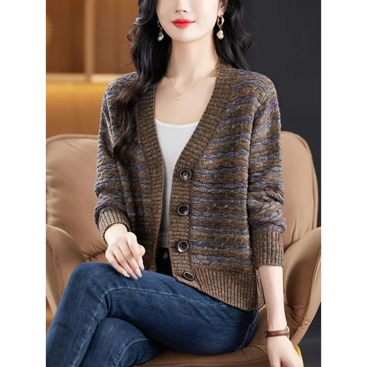 针织开衫女短款秋装2025新款春秋中年妈妈小个子上衣外搭毛衣外套