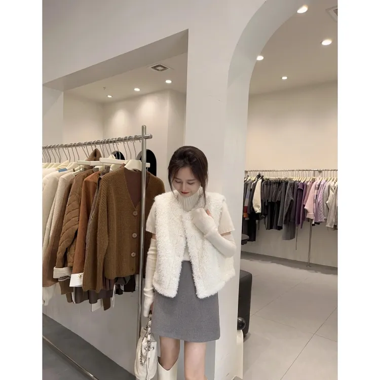 高级感秋冬百搭马甲外套气质修身半高领上衣灰色气质显瘦短裙套装
