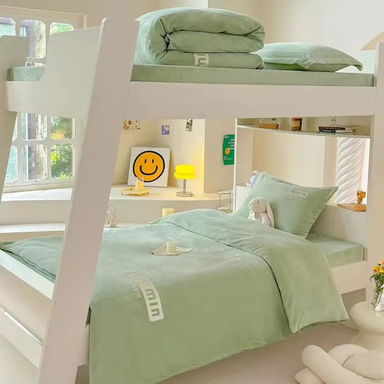 加厚保暖学生牛奶绒三件套宿舍上下铺床纯色轻奢刺绣款保暖套件商品图