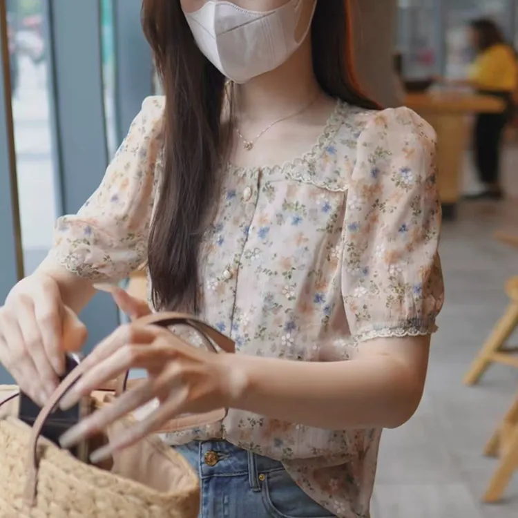 法式洋气圆领碎花短袖衬衫女2025年夏季新款设计感百搭宽松上衣潮