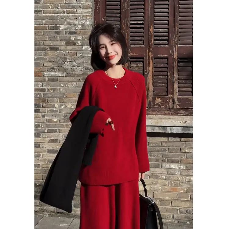 秋冬流行穿搭一整套女2025新款圣诞红色针织衫百搭休闲裤两件套