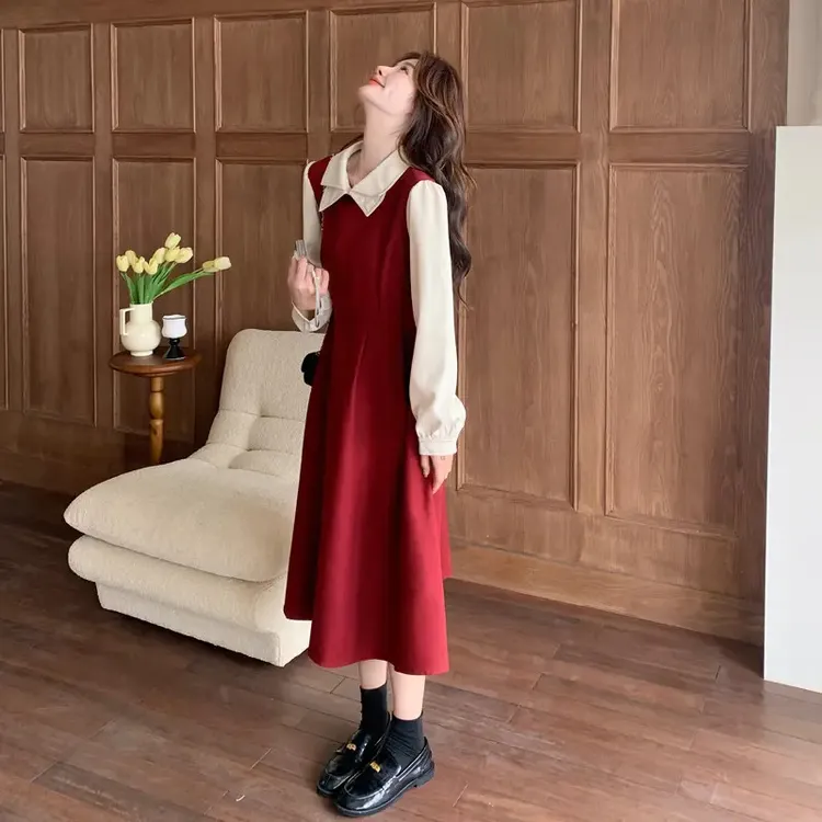 初秋高级感独特漂亮红色连衣裙女2025新款假两件气质收腰减龄长裙