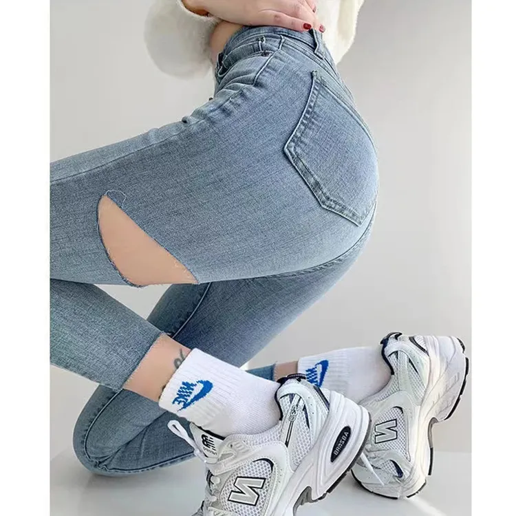 美式复古高腰牛仔裤女紧身显瘦夏季款欧美辣妹蜜桃臀破洞铅笔裤薄
