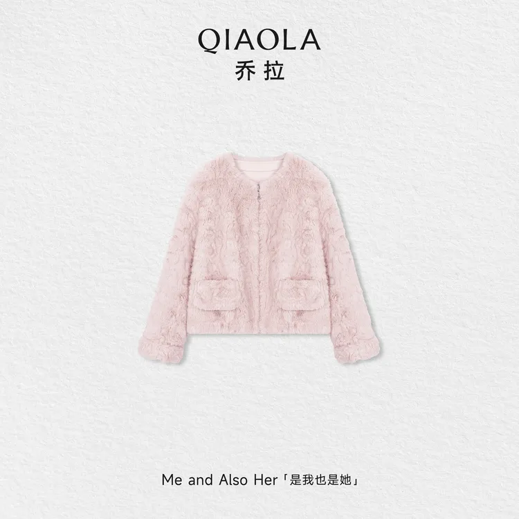 QIAOLA/乔拉【暖绒甜梦】秋冬仿皮毛一体圆领设计简约时尚百搭外套