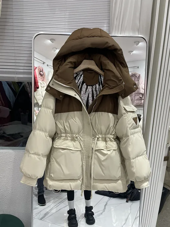 中长款羽绒服女2025年新款拼接撞色收腰小个子白鸭绒冬季加厚外套