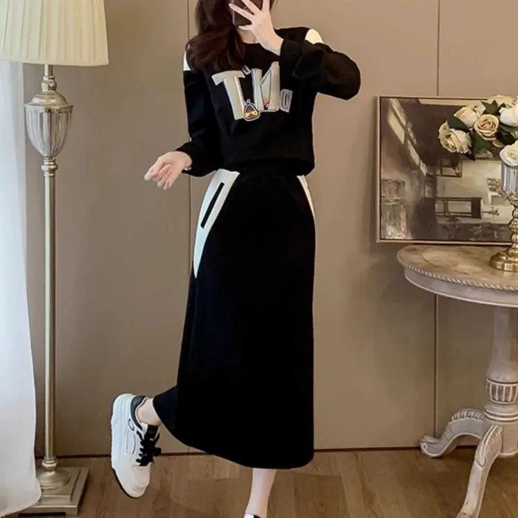 时尚减龄休闲半身裙套装女士春秋装2025新款高级显瘦圆领长袖卫衣