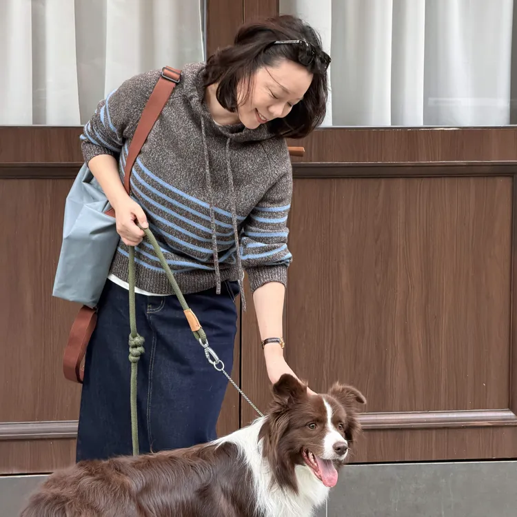 Ms.Qnn“呼吸感“羊毛花纱撞色条纹减龄连帽针织衫 52T1006 Q姐