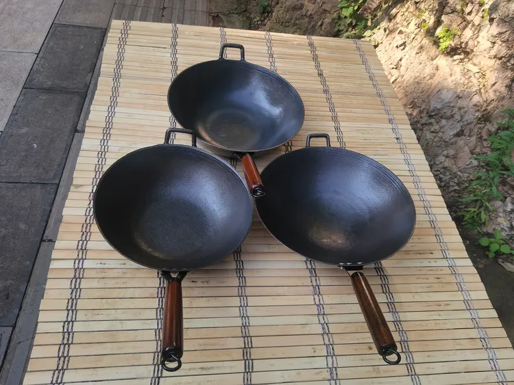 纯手工无涂层生铁锅平底