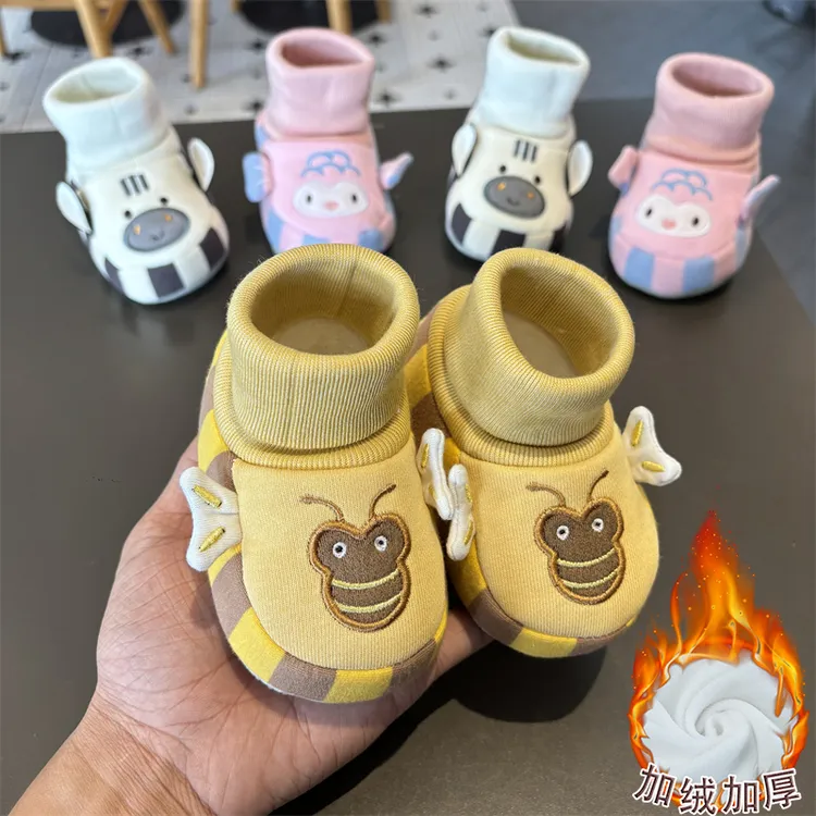 宝宝可爱卡通袜套鞋子加绒厚学步鞋保暖防滑防掉棉鞋软底0-6月1岁