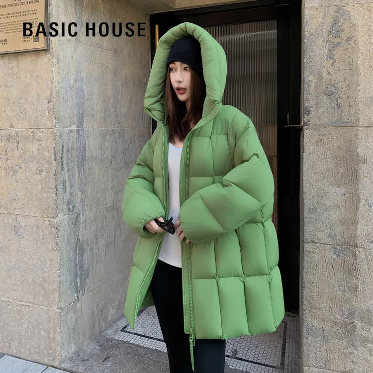 Basic House/百家好冬季女装时尚百搭纯色宽松连帽中长款羽绒服