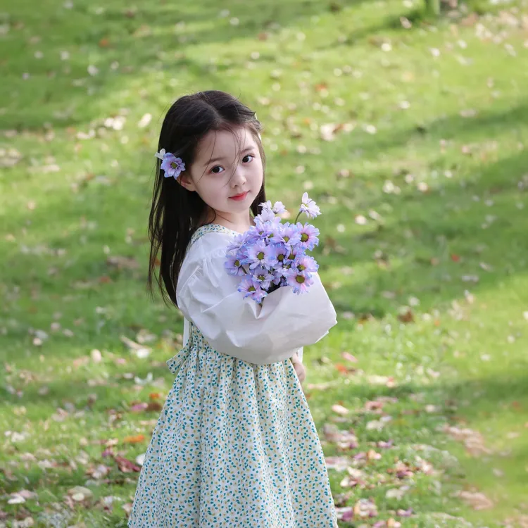 小惜亦春季新款韩版2025童装甜美风可爱碎花吊带裙内搭泡泡袖套装