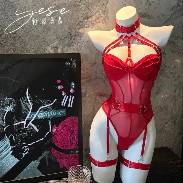 【嗜好】Yese野涩情书辣妹收腰连体修身挂脖带腿环性感文胸套装女