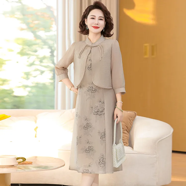 新中式妈妈夏装套装连衣裙洋气时尚2025新款中老年女夏季气质裙子