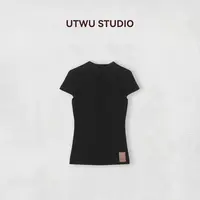 UTWU小敏「基础灵魂」1oo进口羊毛设计皮标修身针织打底衫UTAT1154
