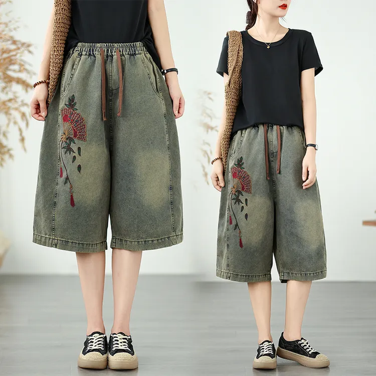 夏季新款文艺休闲刺绣六分牛仔裤女松紧腰大码宽松显瘦遮肉阔腿裤