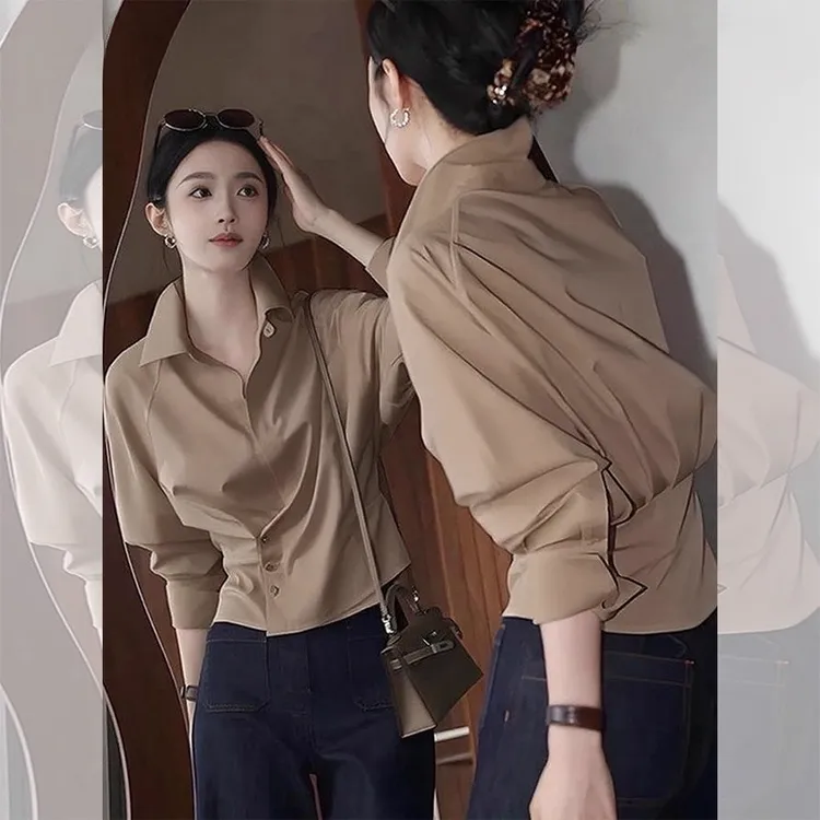 高级感复古翻领长袖衬衫女2025春秋季新款时髦洋气掐腰短款小上衣