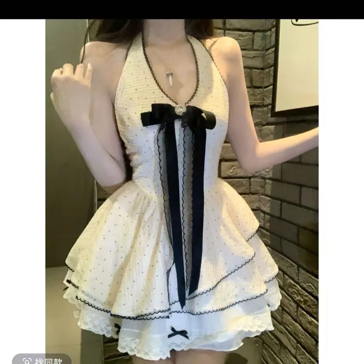 瑞茜·威瑟斯 古早千金 夏季公主风小众显瘦收腰挂脖连衣裙 R9175D