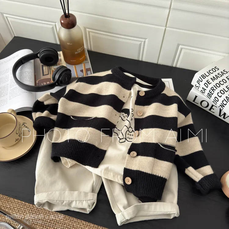 2025新款秋季百搭男女童宽条纹休闲针织开衫毛衣