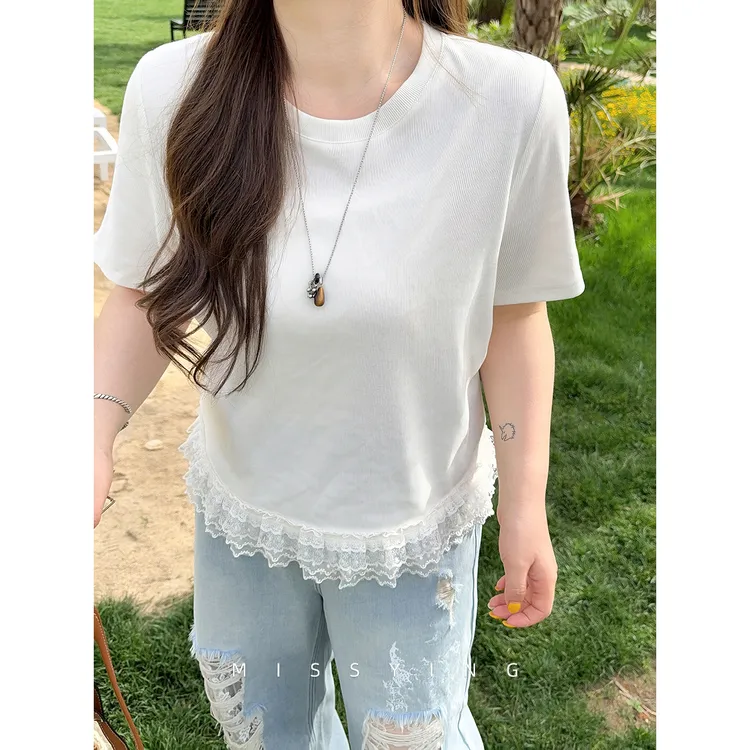应小姐【小铃兰】微胖大码夏季韩版显瘦百搭休闲风下摆蕾丝拼接T恤
