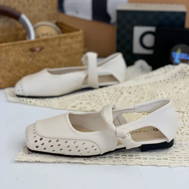 法式平底镂空包头凉鞋女2025新款一脚蹬小众玛丽珍鞋一字带单鞋女