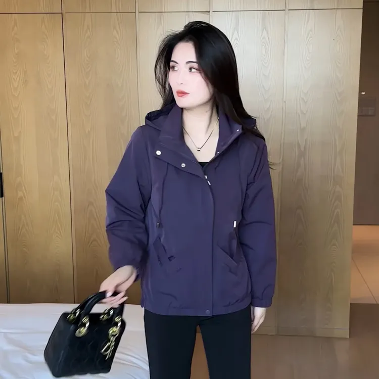 时尚短外套女2025秋季新款洋气减龄宽松小众百搭休闲连帽拉链上衣