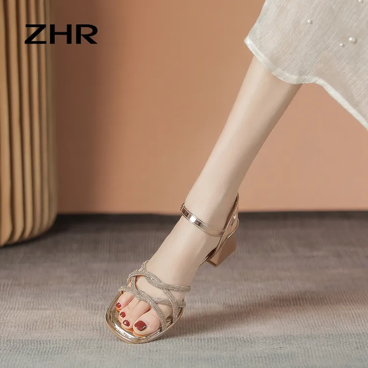 ZHR温柔一字凉鞋夏季新款透气水钻露趾仙女鞋子女ins高跟外穿软底