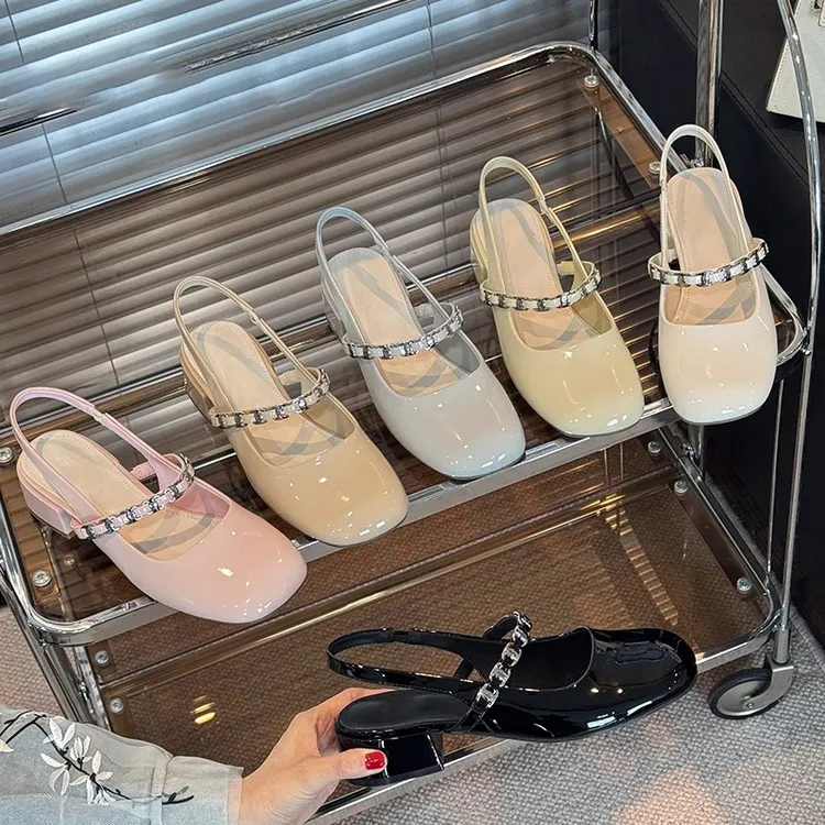 欧洲站法式气质玛丽珍单鞋女粗跟包头凉鞋2025夏新款一脚蹬高跟鞋