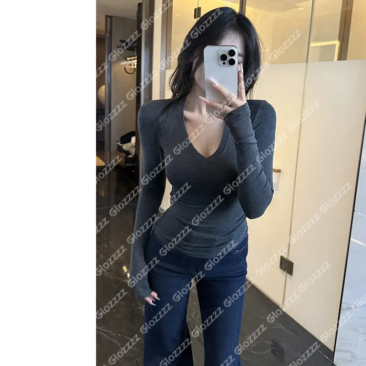 【Glozzzzz】Ding级身材 V领长袖早秋新显瘦纯色T恤打底衫 880814-1