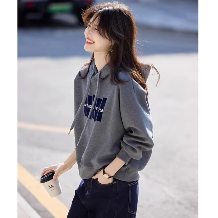 韩版小个子短款卫衣女美式连帽长袖百搭版休闲时尚加绒ins设计感